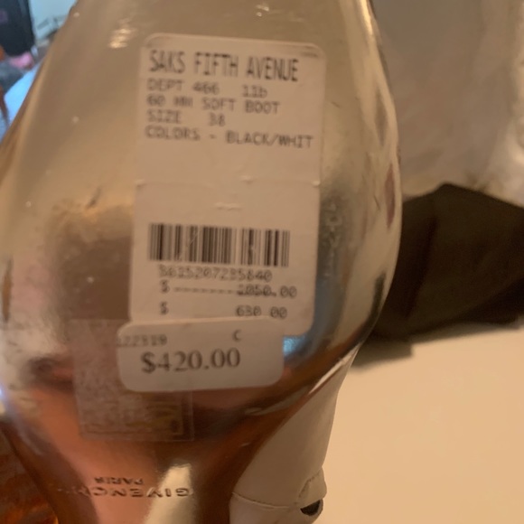 Givenchy Women’s Boots - Picture 16 of 16